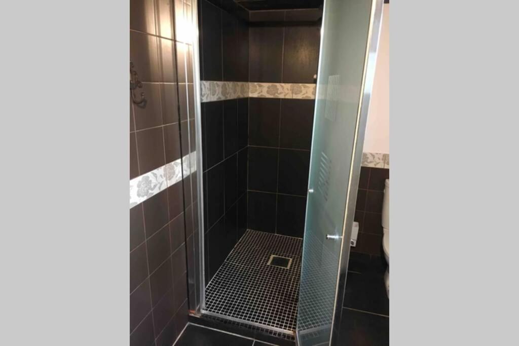 Bel Appartement En Rez De Jardin, 10Min Centre Et 300M Quais De Seine Wifi Rouen Eksteriør bilde